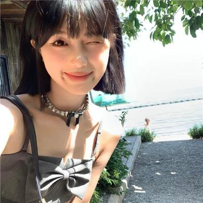 女税务官